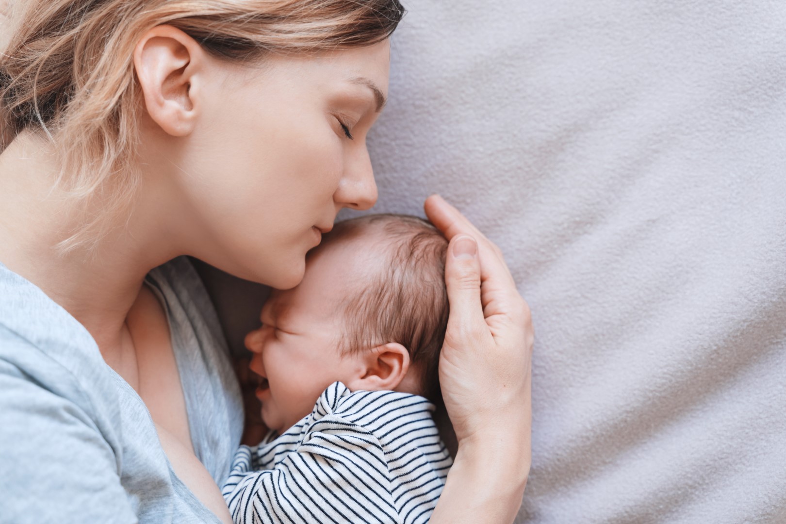 Schwangerschaft, Geburt und die ersten Jahre mit dem Kind fordern und zeigen sich oft anders als erwartet.